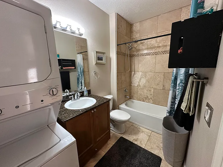 4320 Mesa Grande Pl SE #D — Photo 10