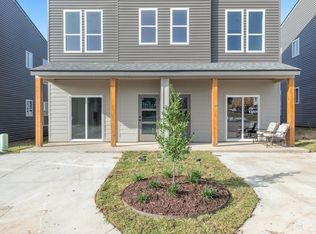 100 Winged Elm Ln, Lafayette, LA 70508