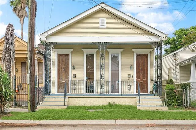 1123 Hillary St — Photo 3