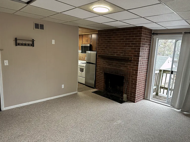 834 S Walnut St #834R — Photo 8