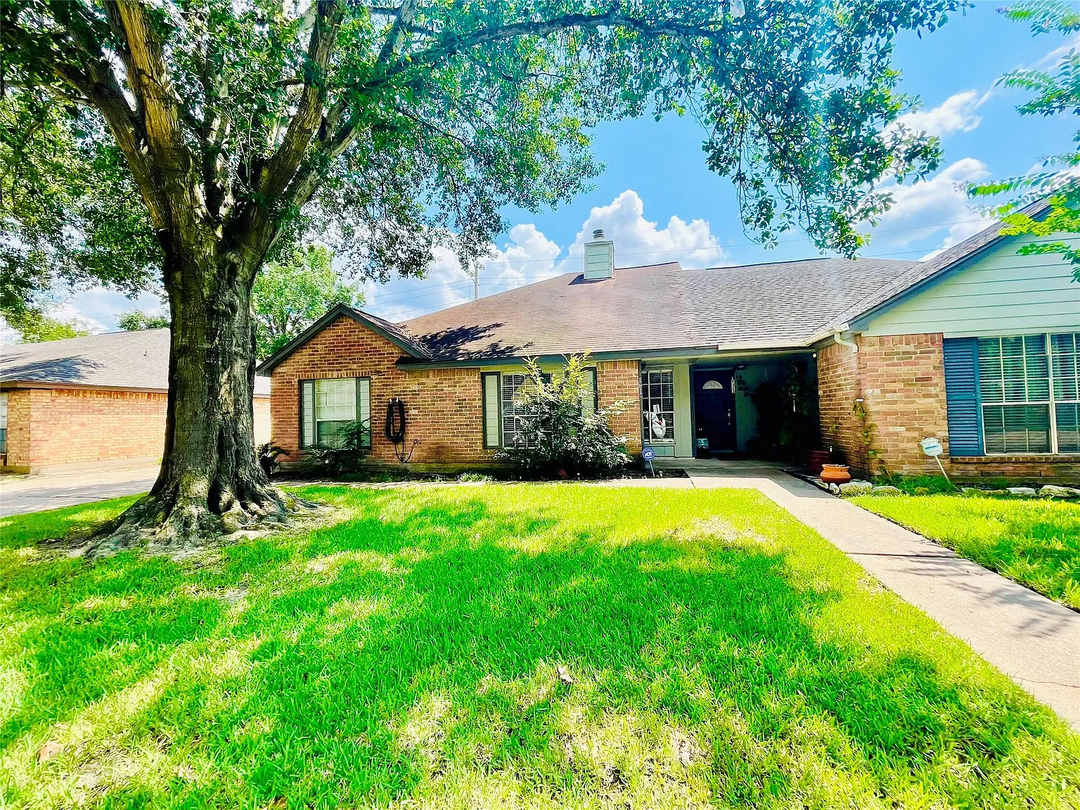 3 bed, 2.0 bath, 1540 sqft, $1,600 — Photo 1
