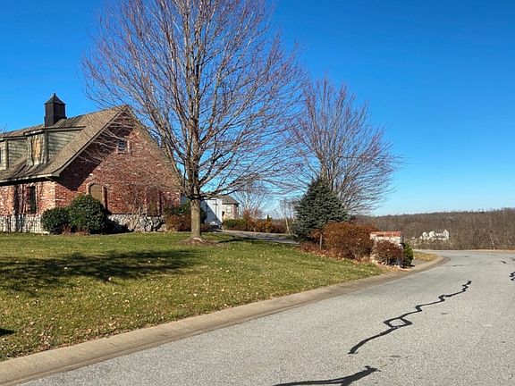 4th image of 11996 Beau Chalet Dr