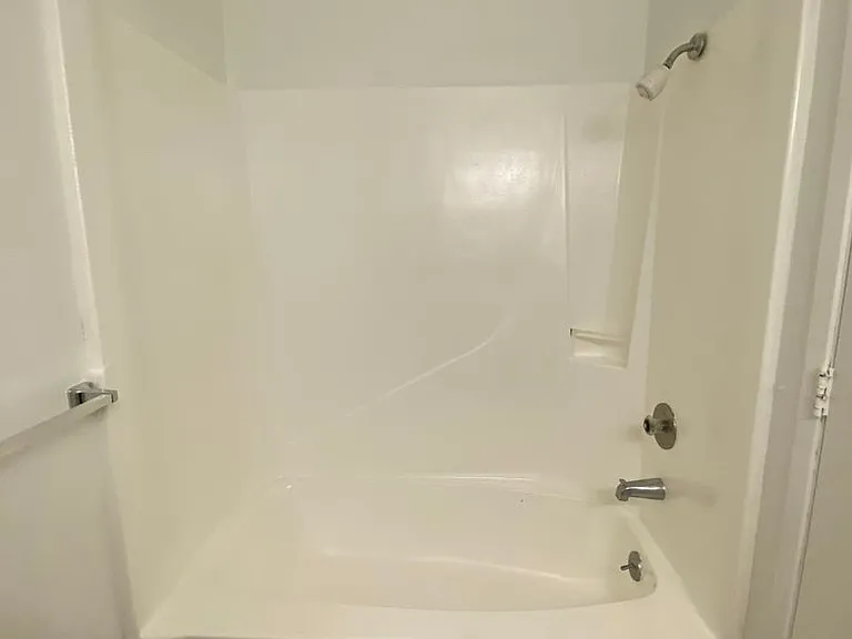 Meadow Creek Apartments — Photo 7