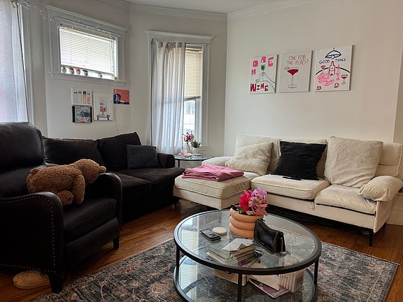 4th image of 11 Dawes St #2