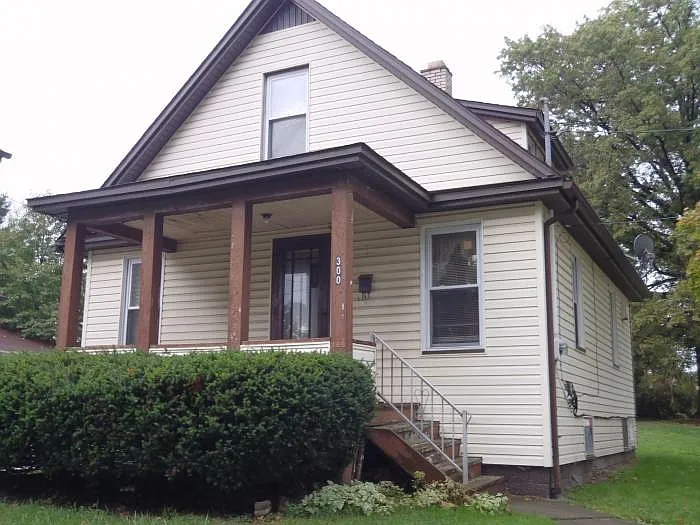 300 S Hazelwood Ave photo 1