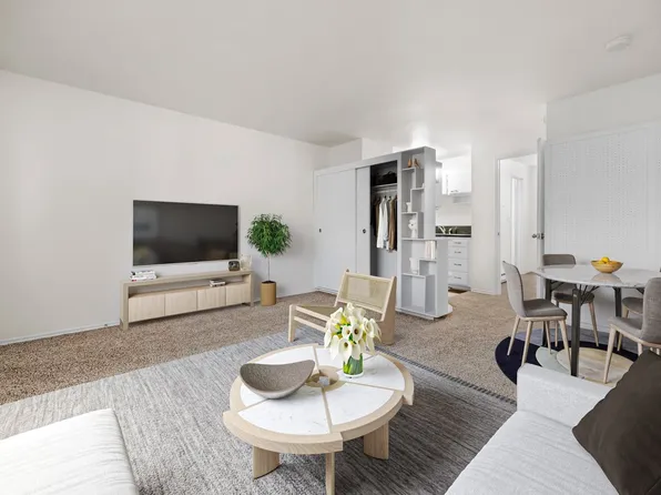 Walkable One-Bedroom Apartments Near the University of Washington