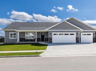 270 Southern Dr, Holmen, WI 54636