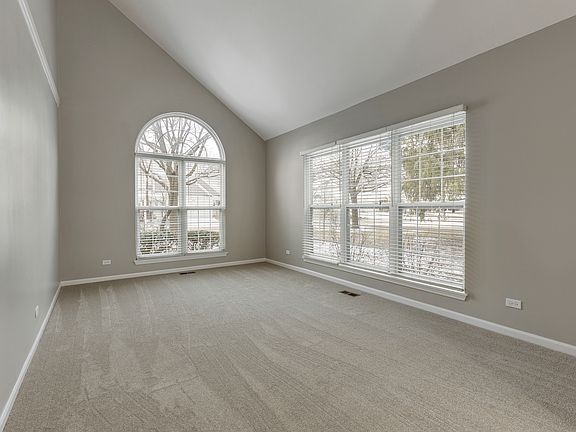 4th image of 1425 Diamond Dr