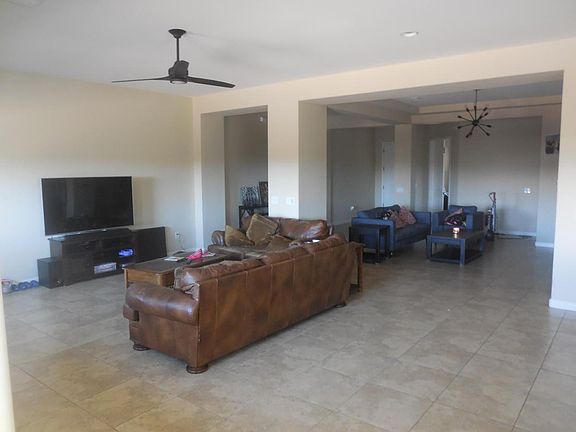 3rd image of 2325 W Capricorn St