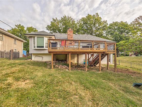 4th image of 257 E Bridlespur Dr