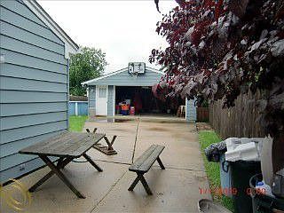 5th image of 23321 Whitby Ave