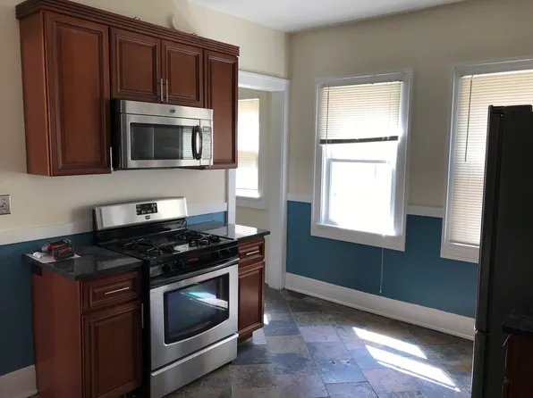 2473 N Frederick Ave, Milwaukee, WI 53211