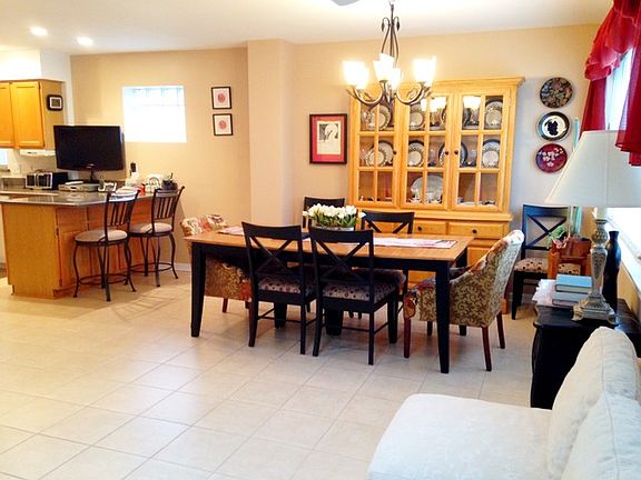 5th image of 7504 N Oriole Ave