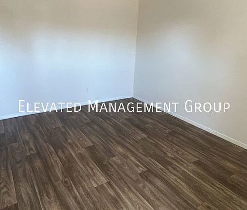 2nd image of 1001 Louisiana Blvd SE #6