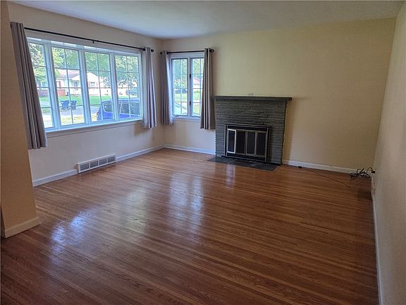 5th image of 111 Hastings Ln