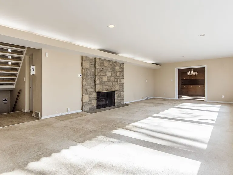2591 Charing Rd #E — Photo 9