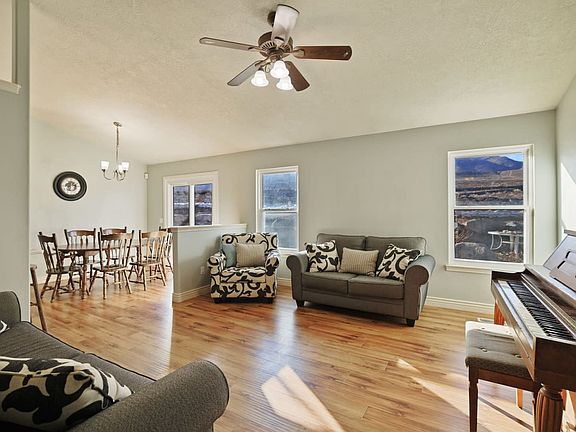 3rd image of 4135 S Sunrise Dr