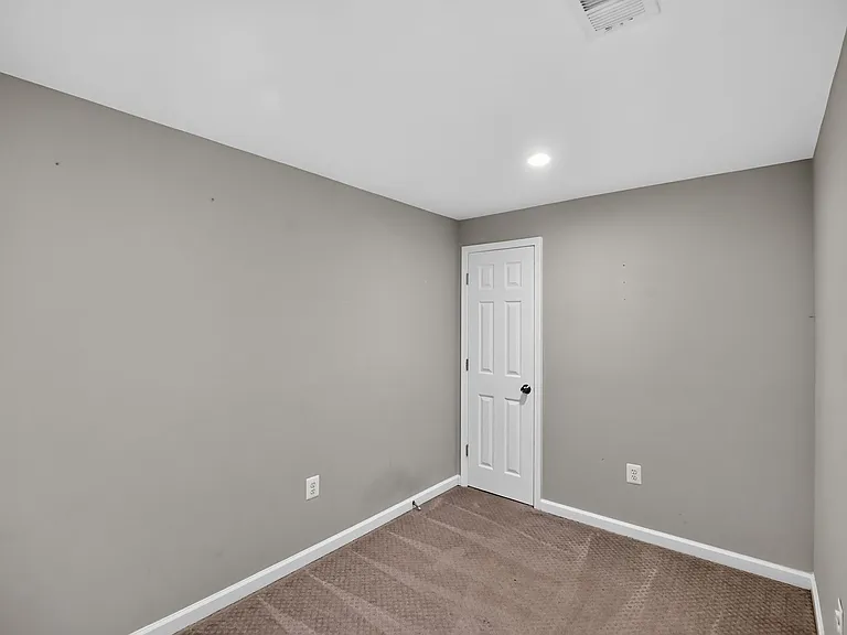 6176 Martins Landing Ct — Photo 21