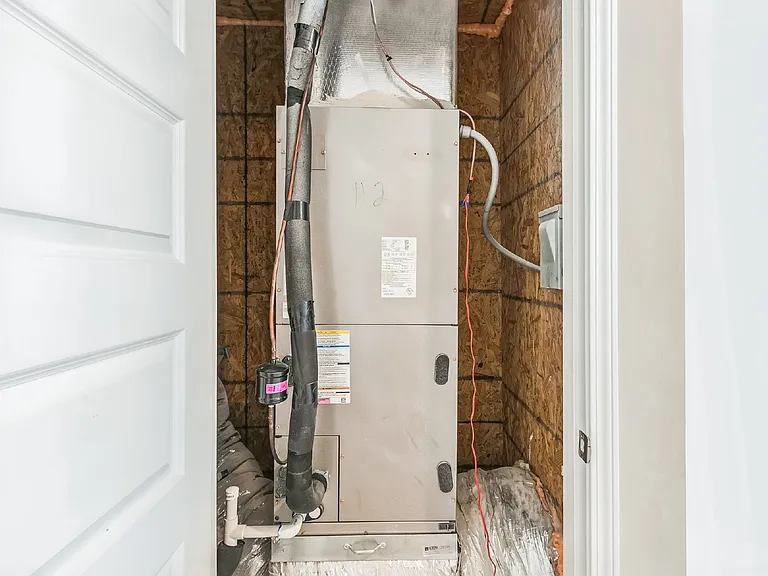 1398 Harlequin Way — Photo 50