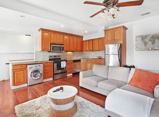 1709 10th Ave #1R, Brooklyn, NY 11218