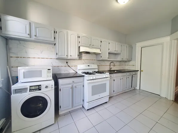 272A Grant Ave #2, Jersey City, NJ 07305