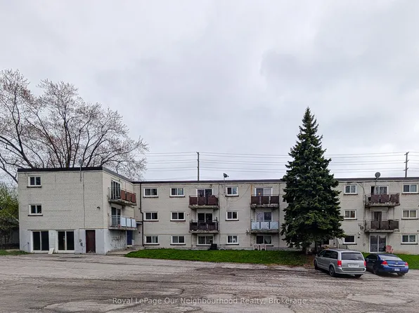 108 Victoria St W, Whitby, ON L1N 1B7