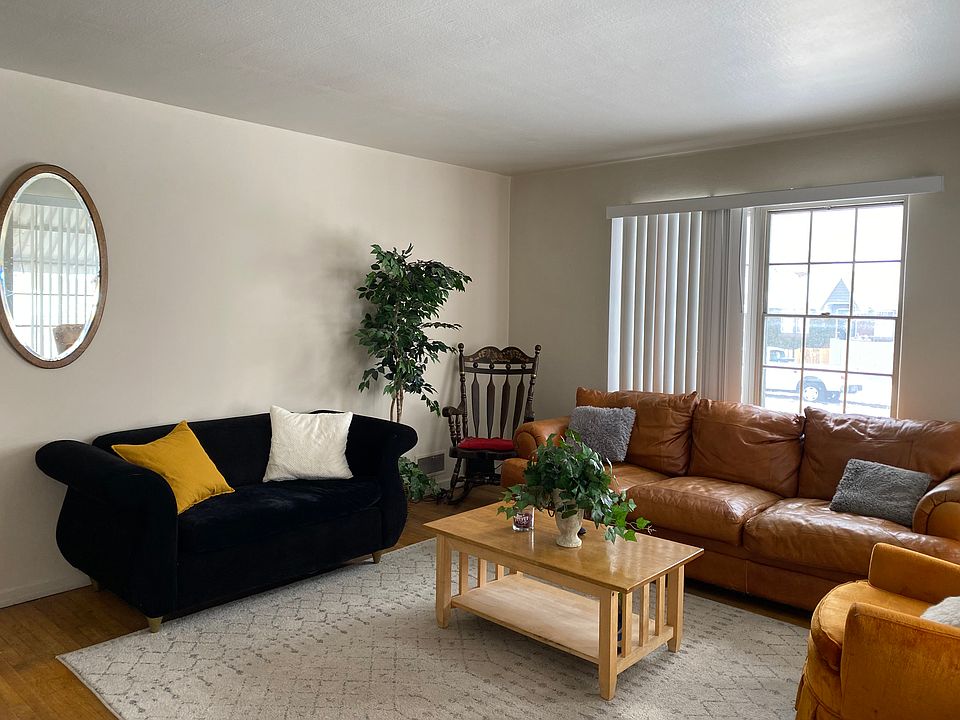 1st image of 1509 E Redondo Ave