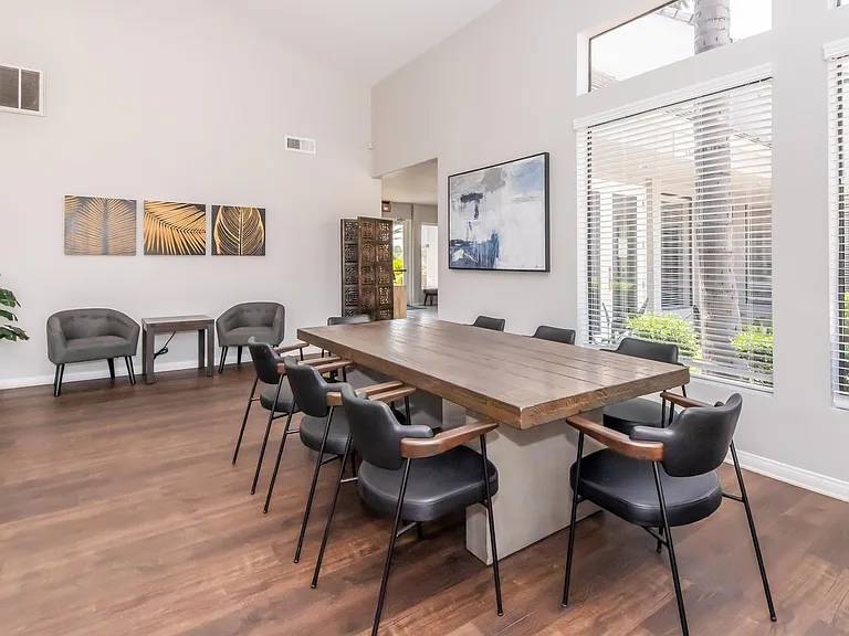 Palm Court Apartment Homes — Photo 9