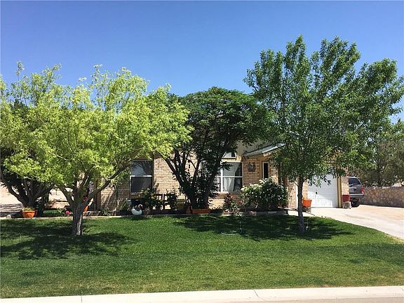 4th image of 1409 Hereford Dr