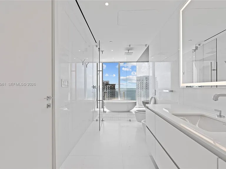 300 Biscayne Boulevard Way #3201 — Photo 13