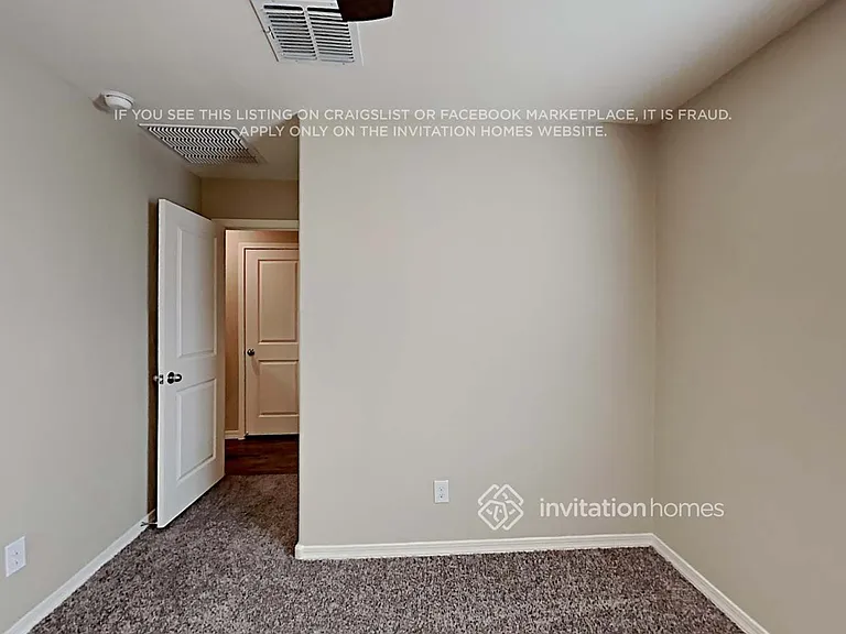 8033 W Agora Ln — Photo 14