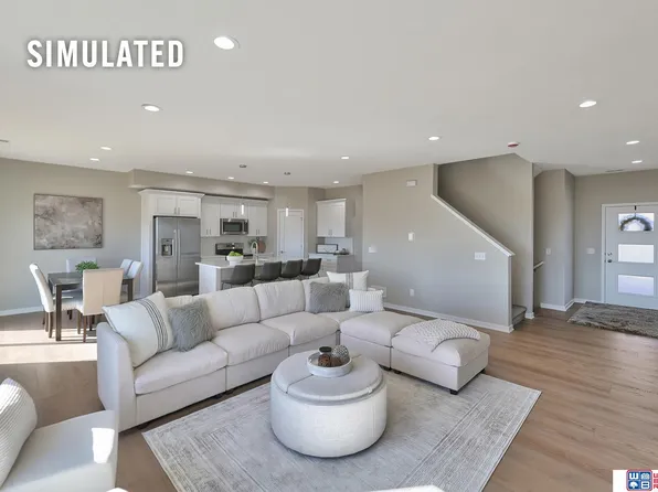 210 N 105th St, Lincoln, NE 68527