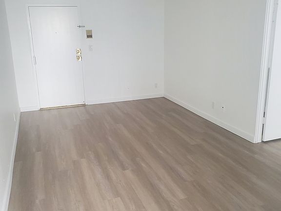 3rd image of 8790 Van Nuys Blvd APT 22
