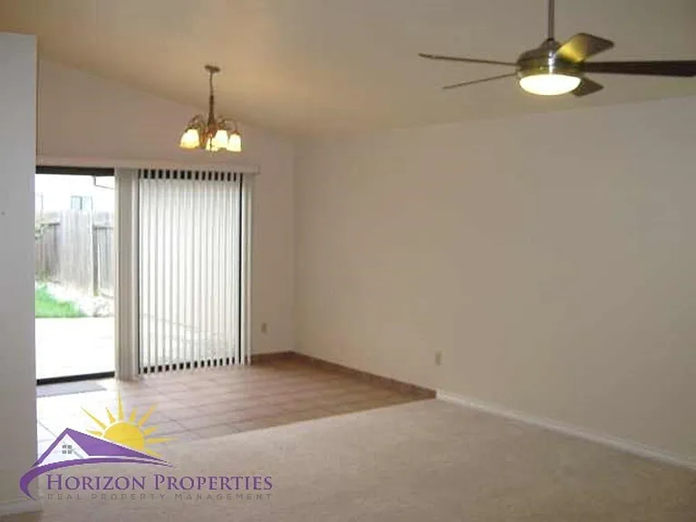 2030 Moontree Dr — Photo 8