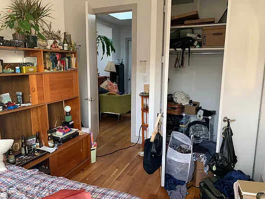 Rented by Premier Metro Realty Corp | media 12