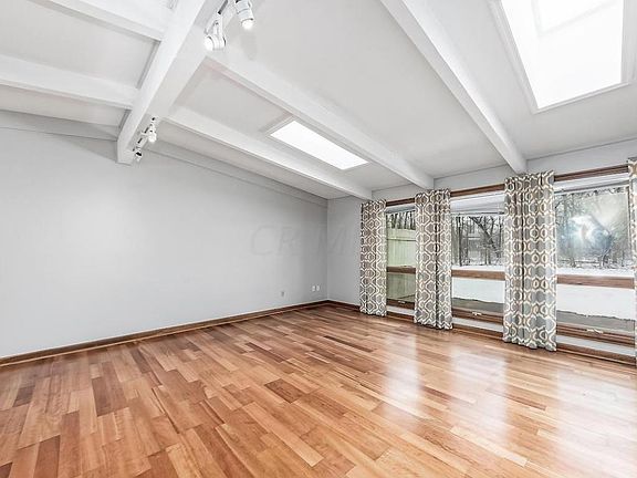 4th image of 116 Orchard Ln