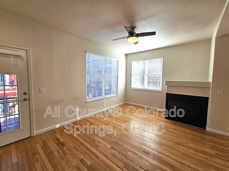 847 Weber Ridge Point — Photo 3