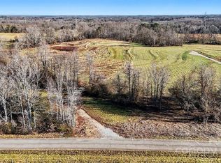 498 Carolina Ridge Rd, Gaffney, SC 29341