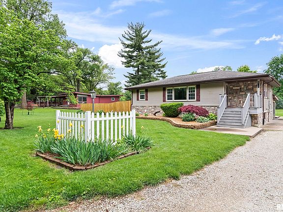 2nd image of 6247 Crows Mill Ln