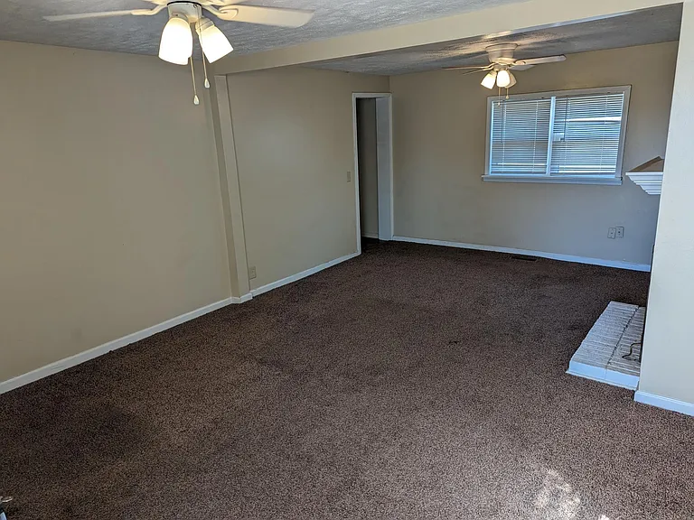 219 Pearl St — Photo 12