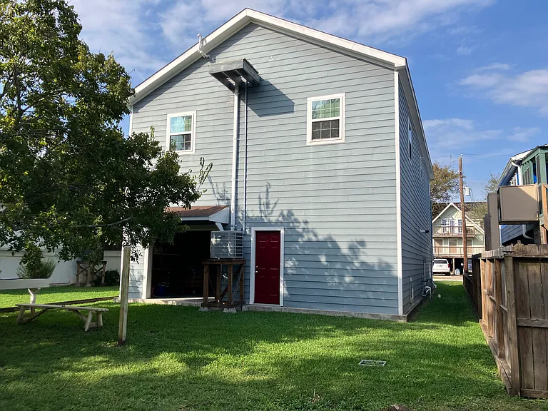 901 Dogwood Rd — Photo 17