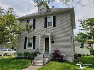 642 Laplaisance Rd, Monroe, MI 48161