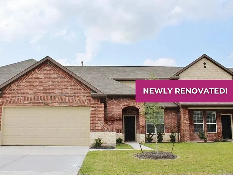 12251 Roy Mix Bohn Ln — Photo 1