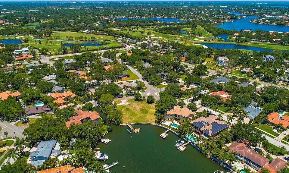 1105 Brightwaters Blvd NE, Saint Petersburg, FL 33704 Zillow