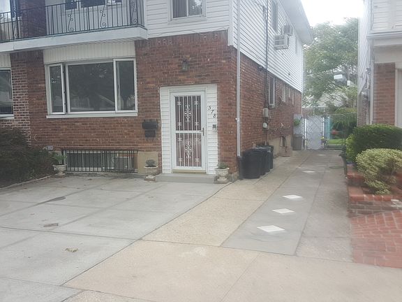 2nd image of 578 Mayfair Dr S #1