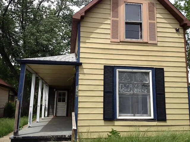 1706 E Naomi St photo 1