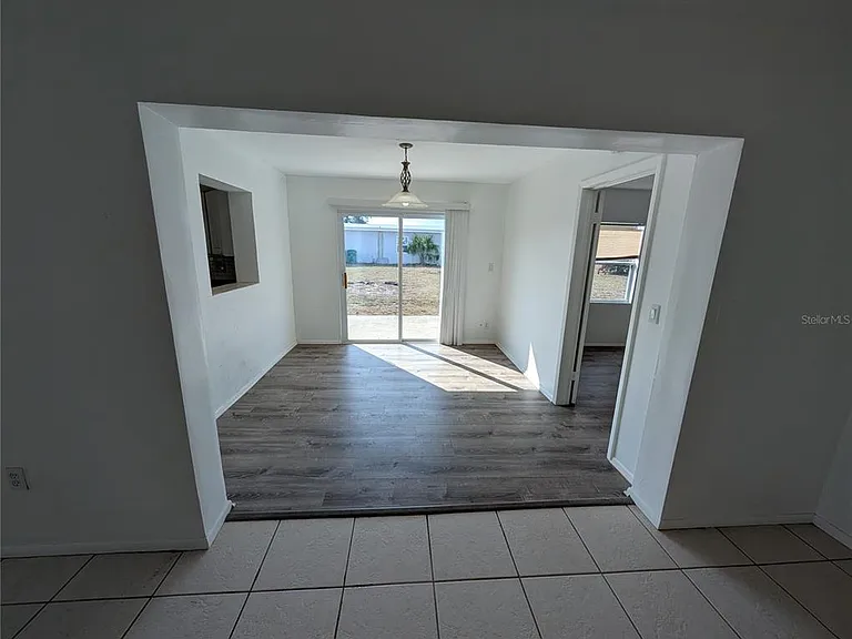 27284 Sunnybrook Rd — Photo 17