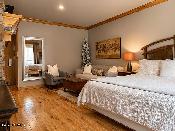 5th image of 2245 Sidewinder Dr #510