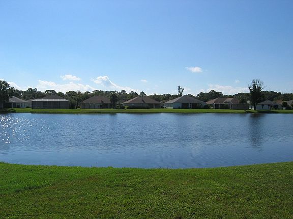 COMM. LAKE 