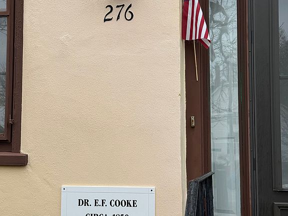 3rd image of 276 Main St